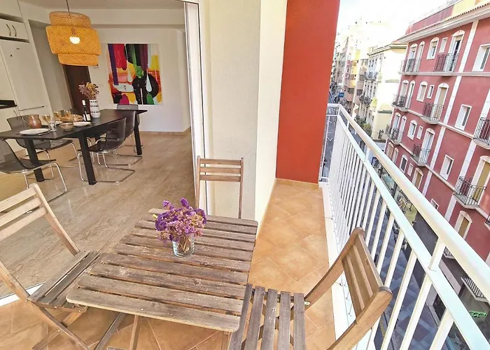 Valdes Center By Nras Daire