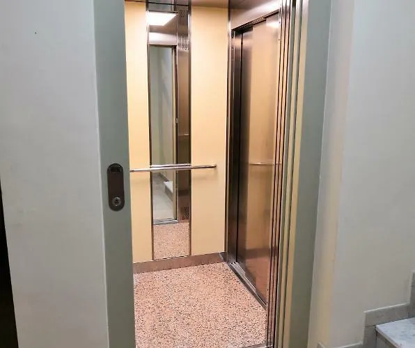 Valdes Center By Nras Daire *