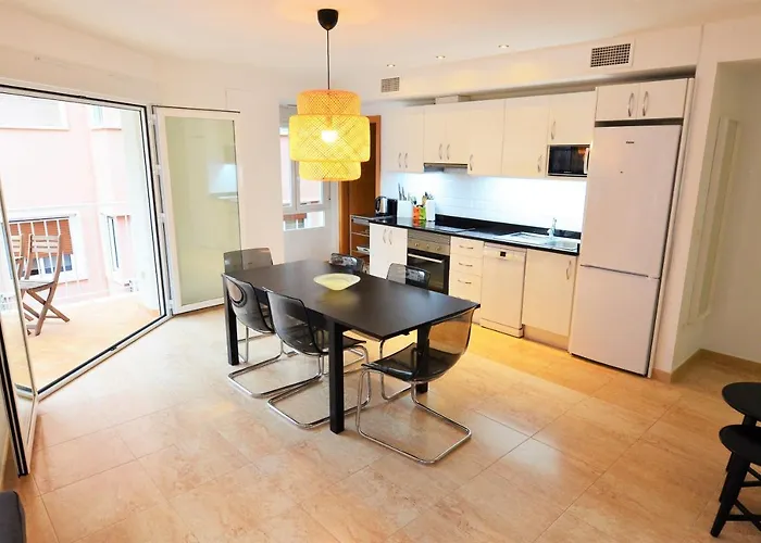 Daire Valdes Center By Nras